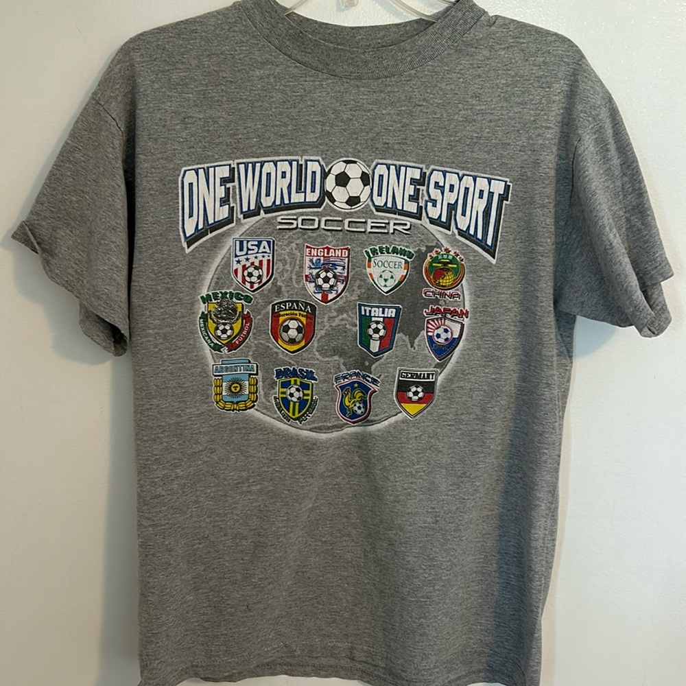 Simply For Sports Gray One World One Sport Soccer T-Shirt size Small